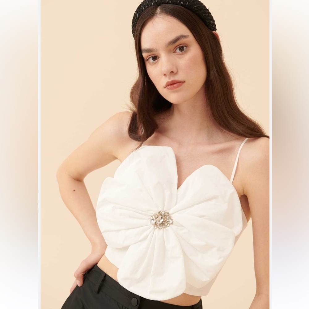 Roman White Floral Appliqué Spaghetti Strap Crop Top sz 40 US 8